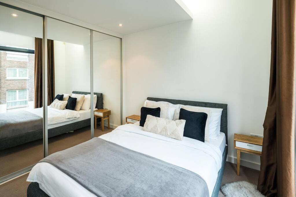 Apartamento Chic And Spacious Flat Near Bond Street Londres Exterior foto