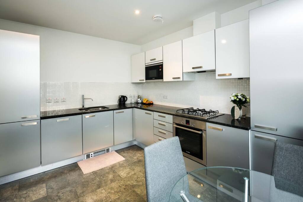 Apartamento Chic And Spacious Flat Near Bond Street Londres Exterior foto