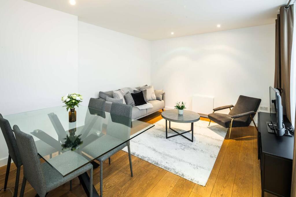 Apartamento Chic And Spacious Flat Near Bond Street Londres Exterior foto